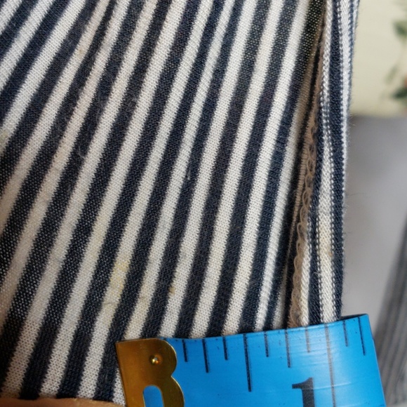 Love Culture Sz Med STRIPED FRONT W/CROCHET BACK - Picture 7 of 8